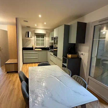 Maison Renovee Climatisee Piscine Commune 15 Minutes En Voiture A 10 Minutes A Pied Aureilhan (Landes)